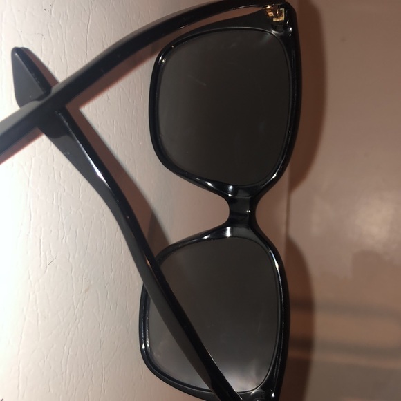 Beautiful oversized Gucci sunnies - Picture 7 of 8
